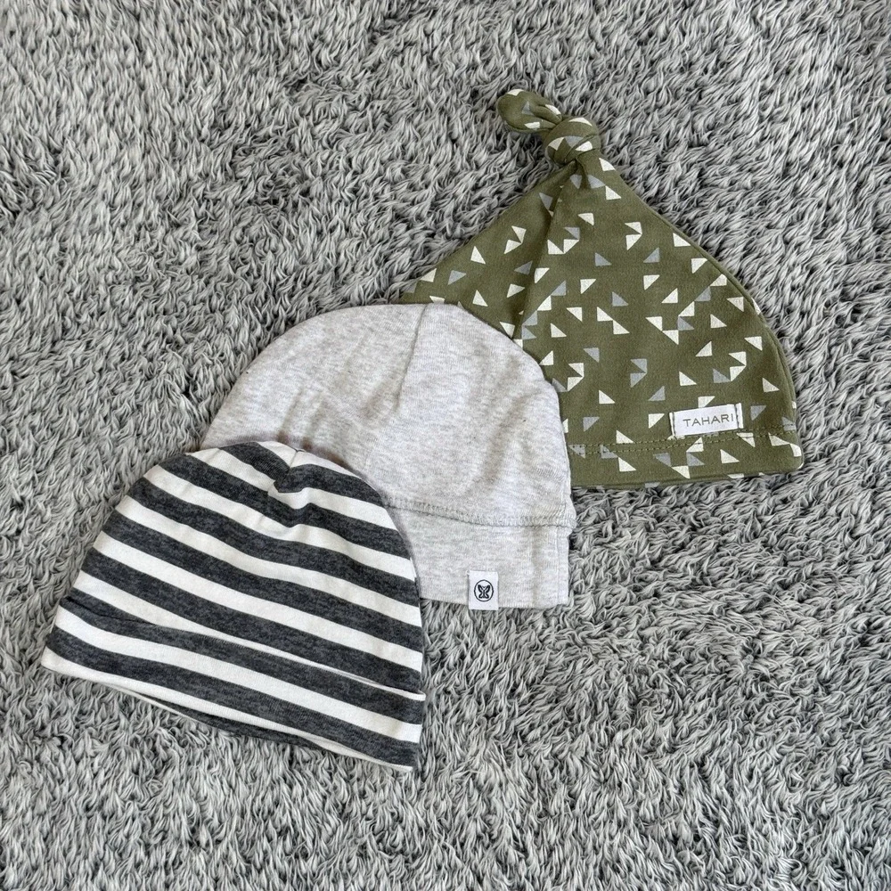 Lot Of 3 Baby Hats Crib Caps Beanies Tahari Honest Gerber 0-6 Months
